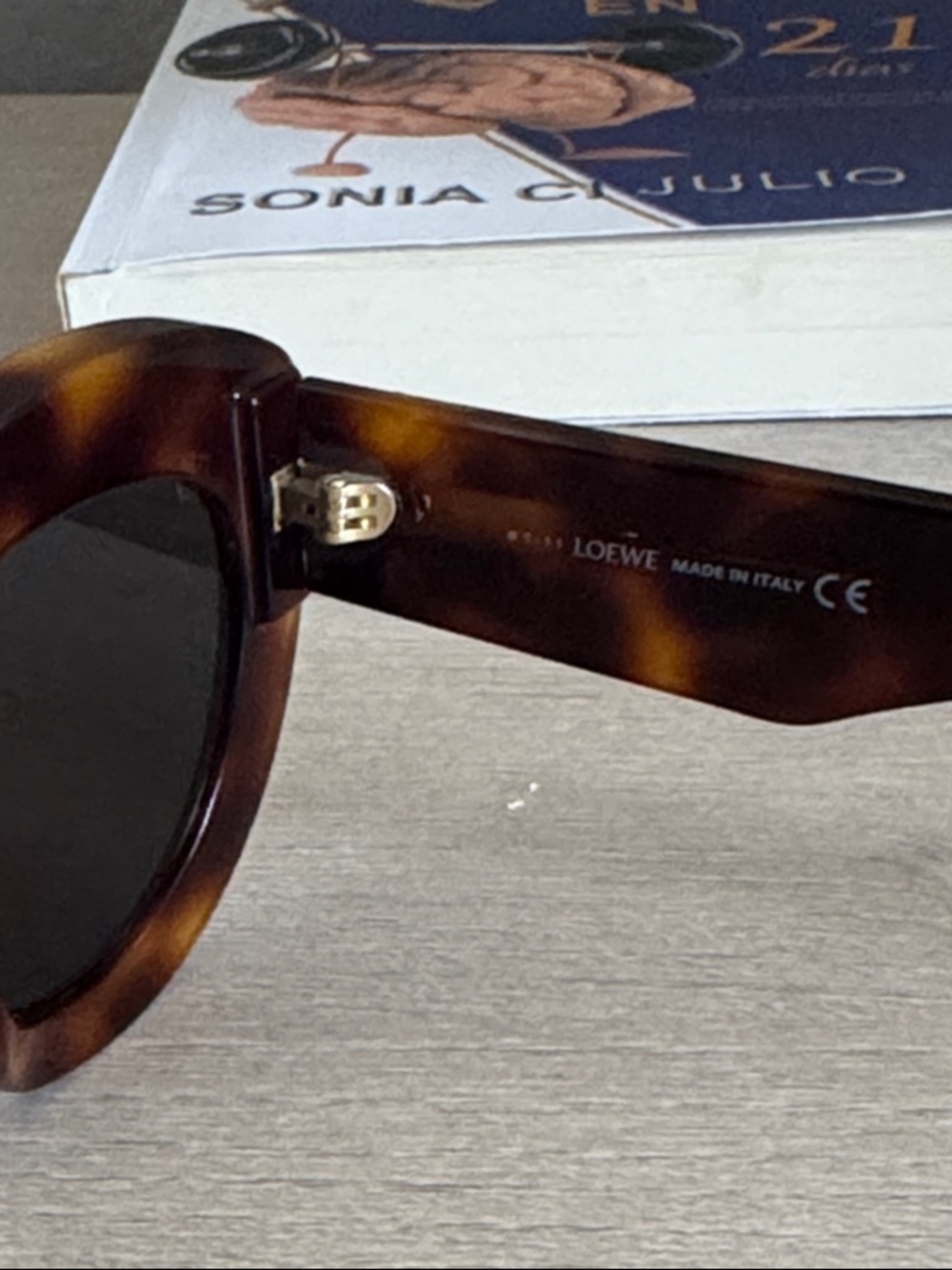 Loewe Tortoiseshell Brown Cat Eye Sunglasses - Picture 3 of 4